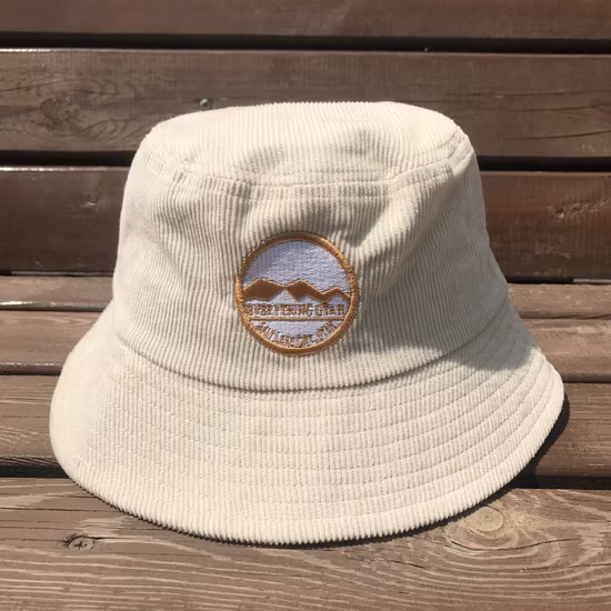 Chapéu de bebê com estampa completa de estilo diferente personalizado para bebês e crianças pequenas com proteção solar reversível